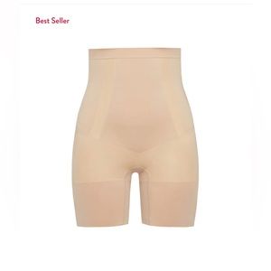 NWT Spanx OnCore High-Waisted Mid-Thigh Short